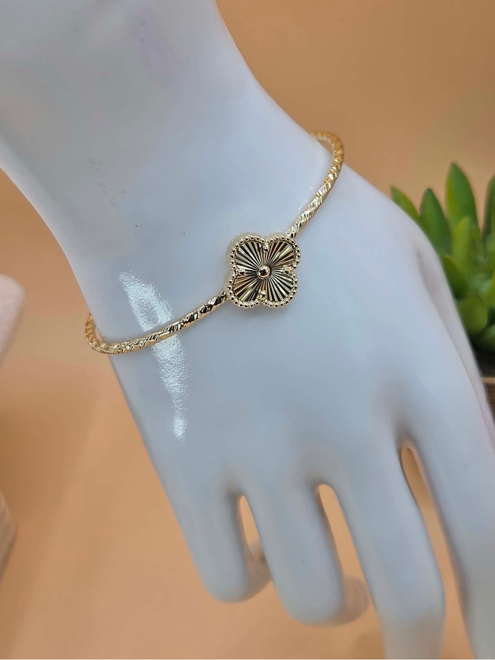 Gold Plated Floral Motif Bangle Bracelet - Women Jewelry